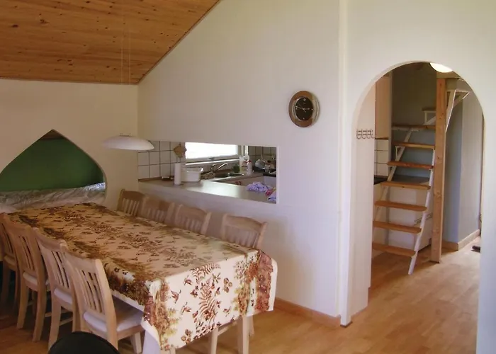 Three-bedroom In Holiday home